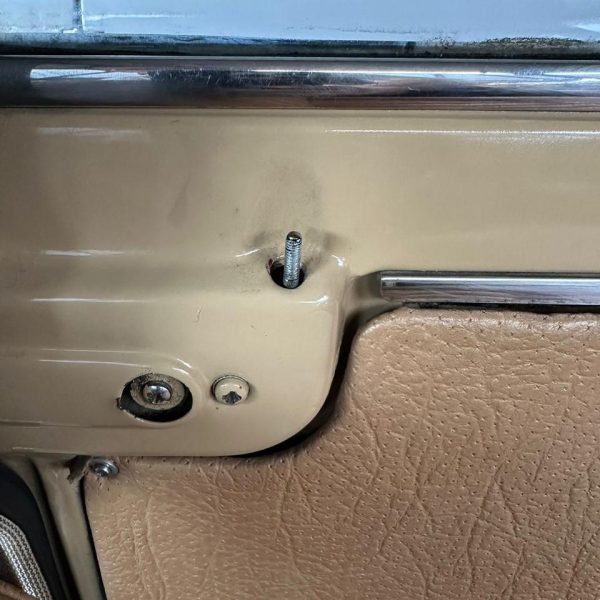 Mini Door Lock Trip Button- Passengers Side